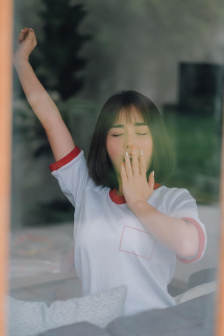 美女上床看隐私部位